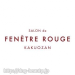 Salon de fenetre rouge